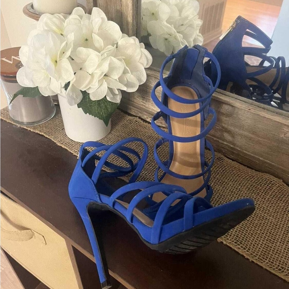 Elegant Blue Strappy Heels